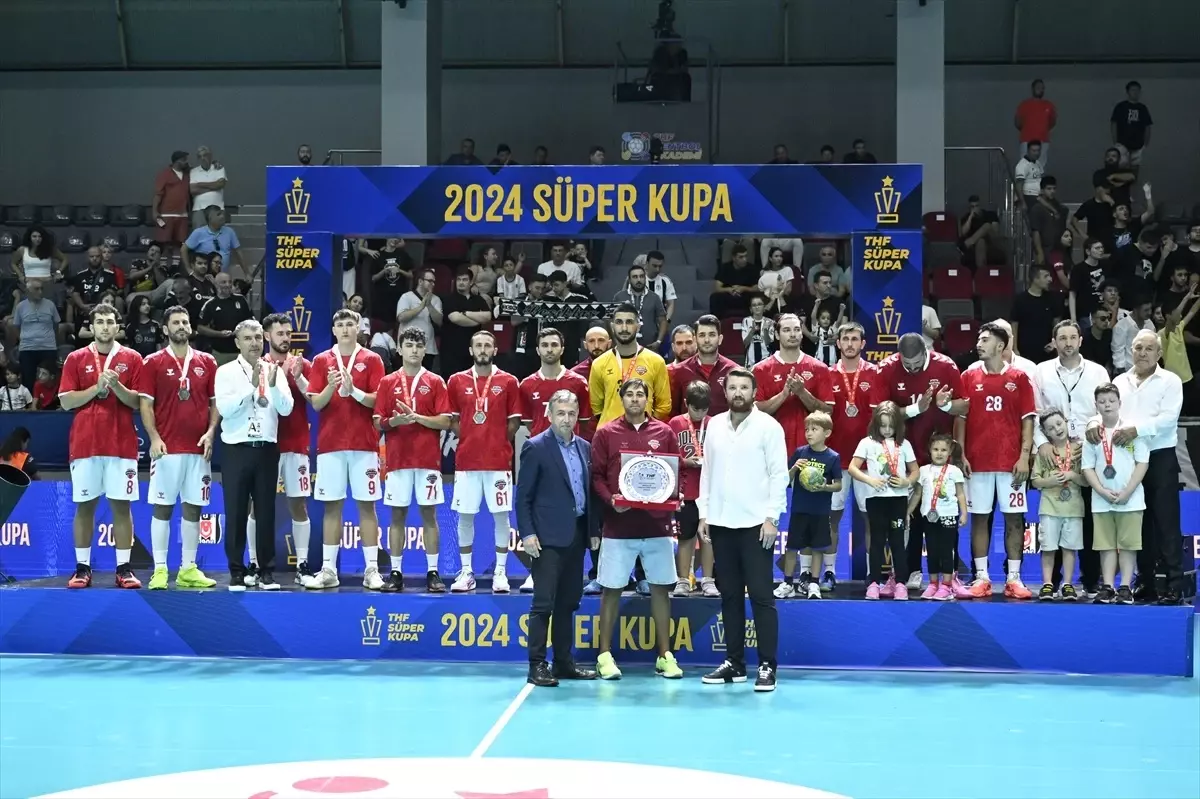 Beşiktaş Hentbol Süper Kupa’yı kazandı