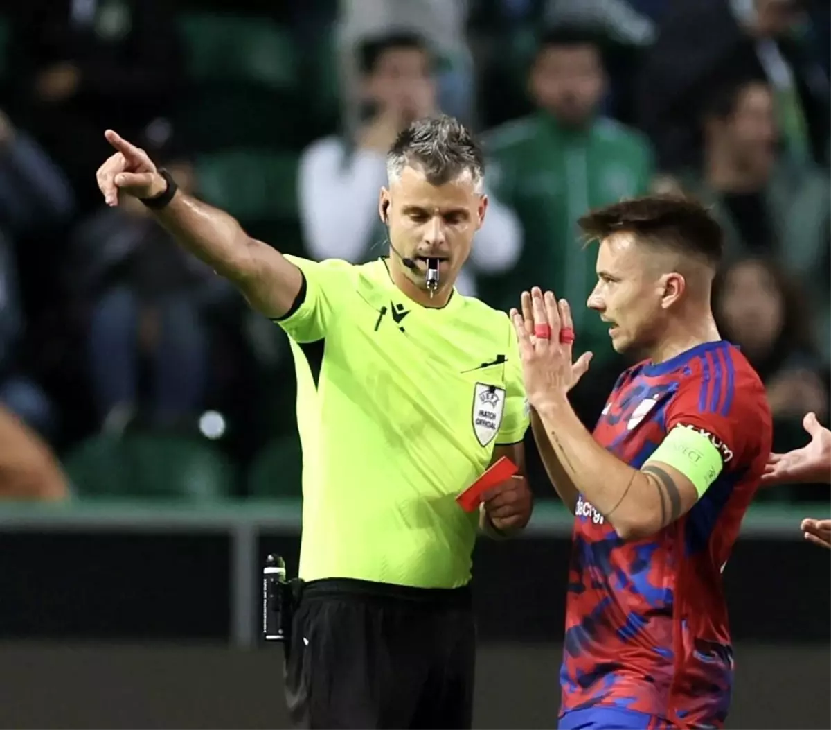 A Milli Futbol Takımı’nın İzlanda maçının hakemi belli oldu