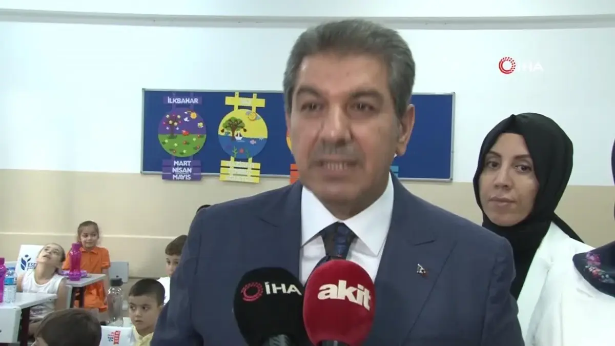 Esenler Belediyesi’nden 8 bin 500 öğrenciye eğitim desteği