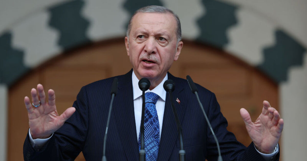 Cumhurbaşkanı Erdoğan’dan Tiran’daki cami açılışında açıklamalar