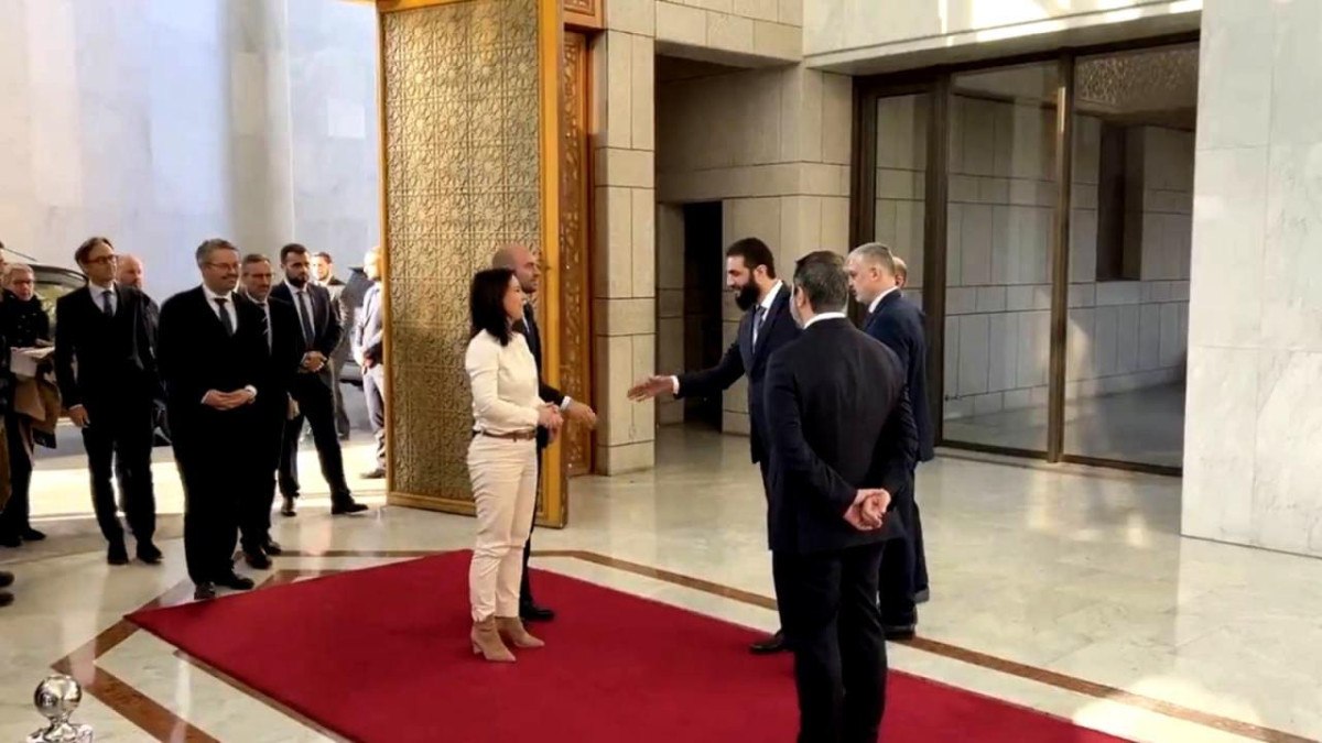 Ahmed Şara elini sıkmamıştı! Alman bakan Baerbock’tan açıklama geldi.