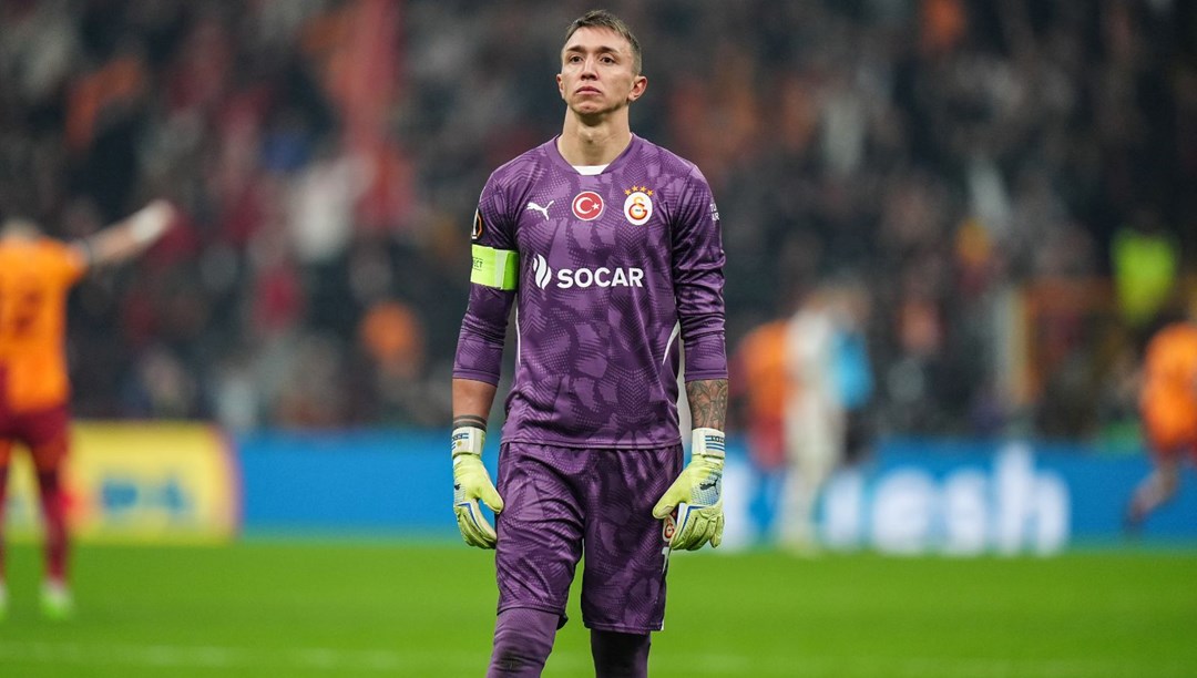 Galatasaray’da Muslera’ya alternatif 2 isim belli oldu