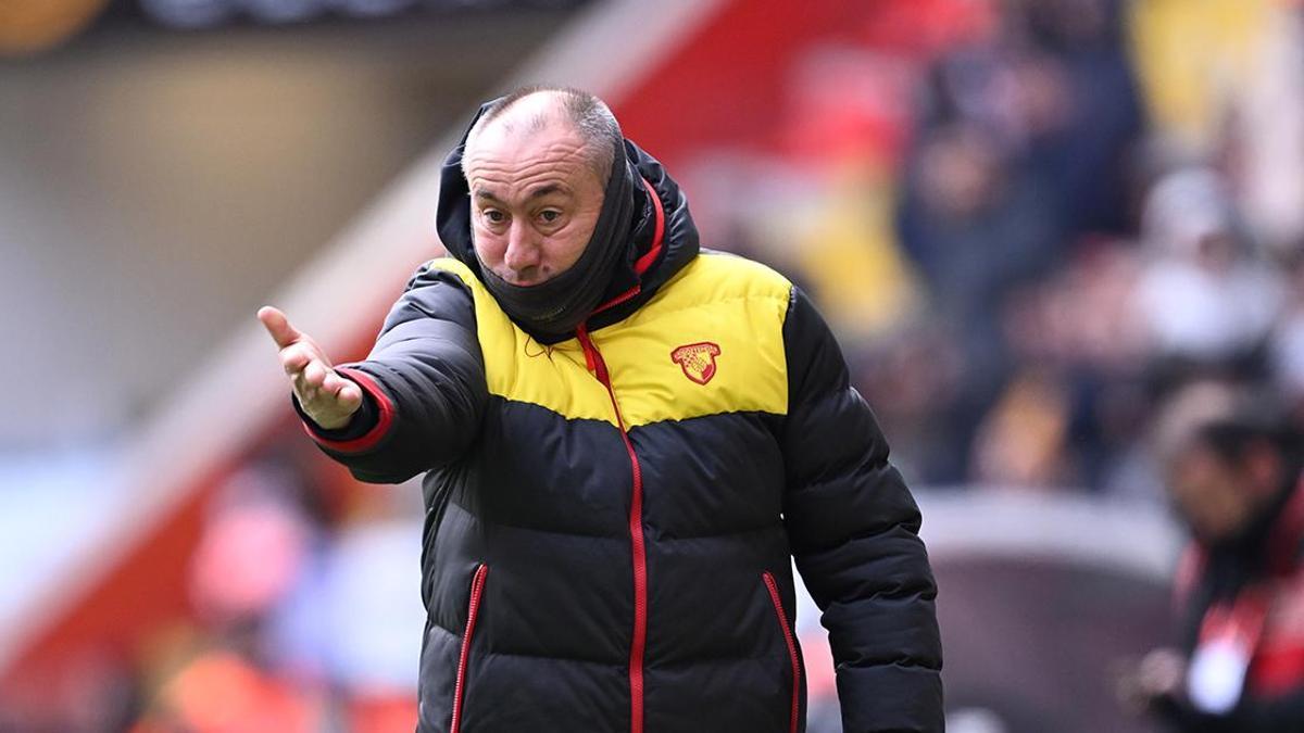 Stanimir Stoilov: Göztepe’nin yüksek hırsla sahada olması gerekiyor