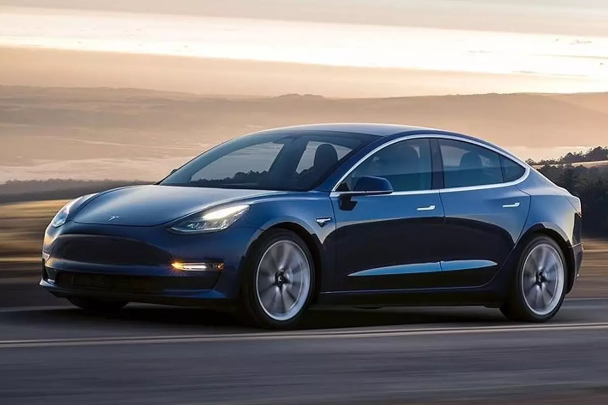 Tesla almak hayal oldu! Büyük zam geldi