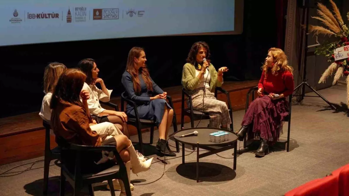 1. Kadın ve Sanat Şenliği Beyoğlu’nda Başarıyla Gerçekleştirildi