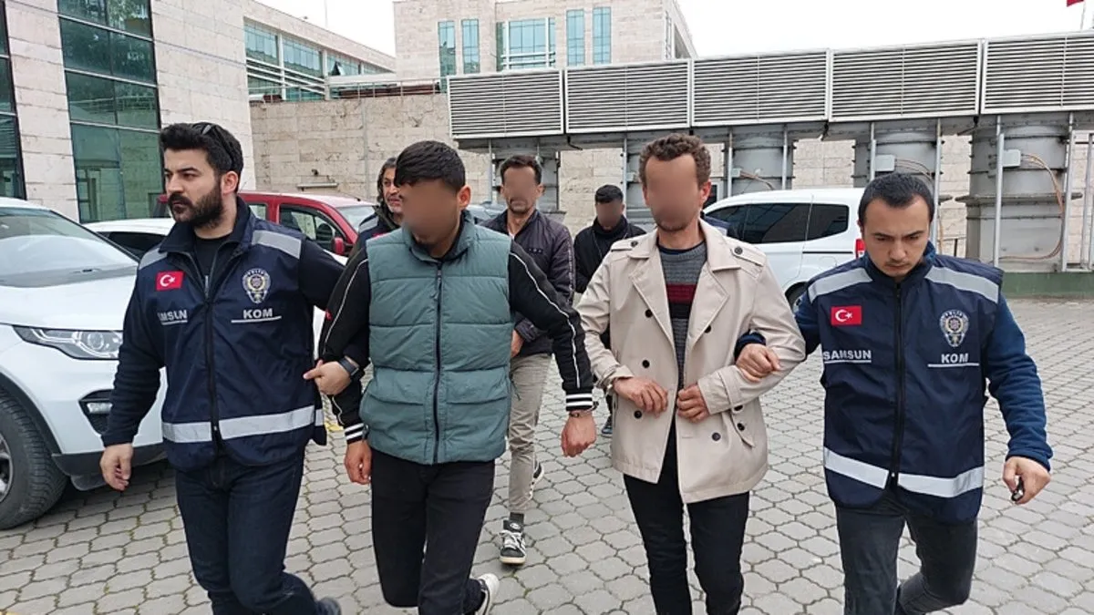 Ehliyet sınavında kopya düzeneği skandalı: 3 kardeş yakalandı!